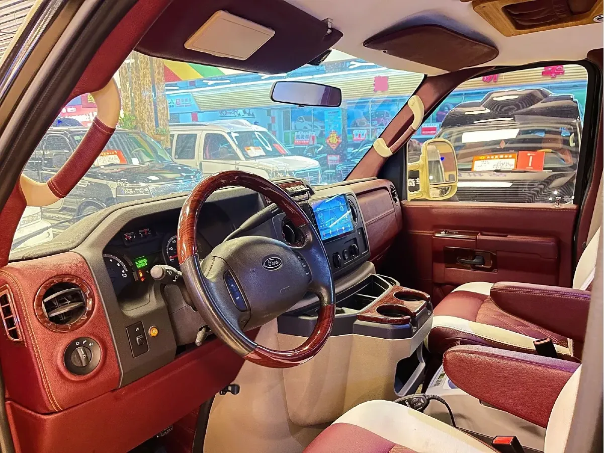 2011 Ford E350 5.4L 258HP V8 5AT,autocango,china used car exporter,china ev exporter,chinese used car exporter,chinese used ev exporter