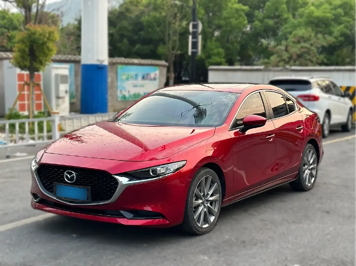 2021 Mazda 3 Axela 2.0L 158HP L4 6AT