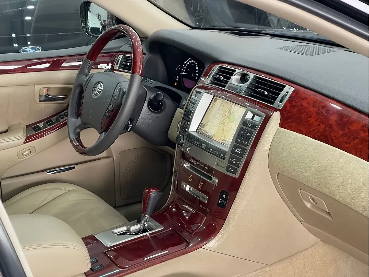 2009 HongQi ShengShi 4.3L 280HP V8 6AT,autocango,china used car exporter,china ev exporter,chinese used car exporter,chinese used ev exporter