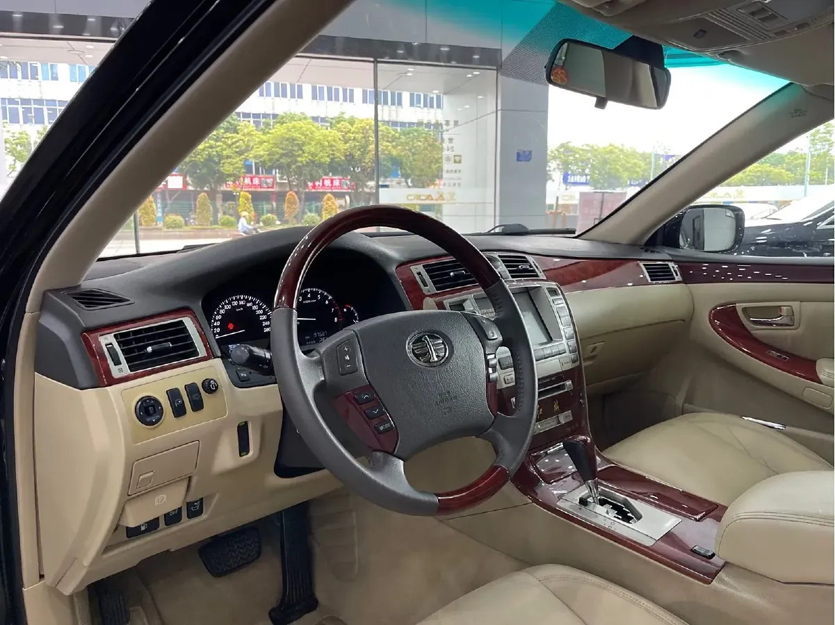 2009 HongQi ShengShi 4.3L 280HP V8 6AT,autocango,china used car exporter,china ev exporter,chinese used car exporter,chinese used ev exporter