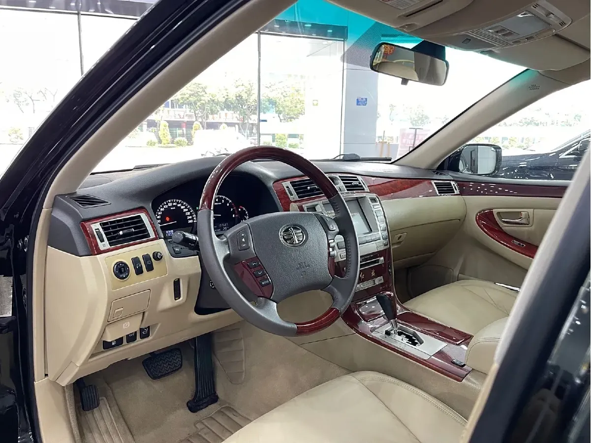 2009 HongQi ShengShi 4.3L 280HP V8 6AT,autocango,china used car exporter,china ev exporter,chinese used car exporter,chinese used ev exporter