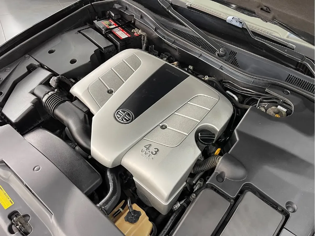 2009 HongQi ShengShi 4.3L 280HP V8 6AT,autocango,china used car exporter,china ev exporter,chinese used car exporter,chinese used ev exporter