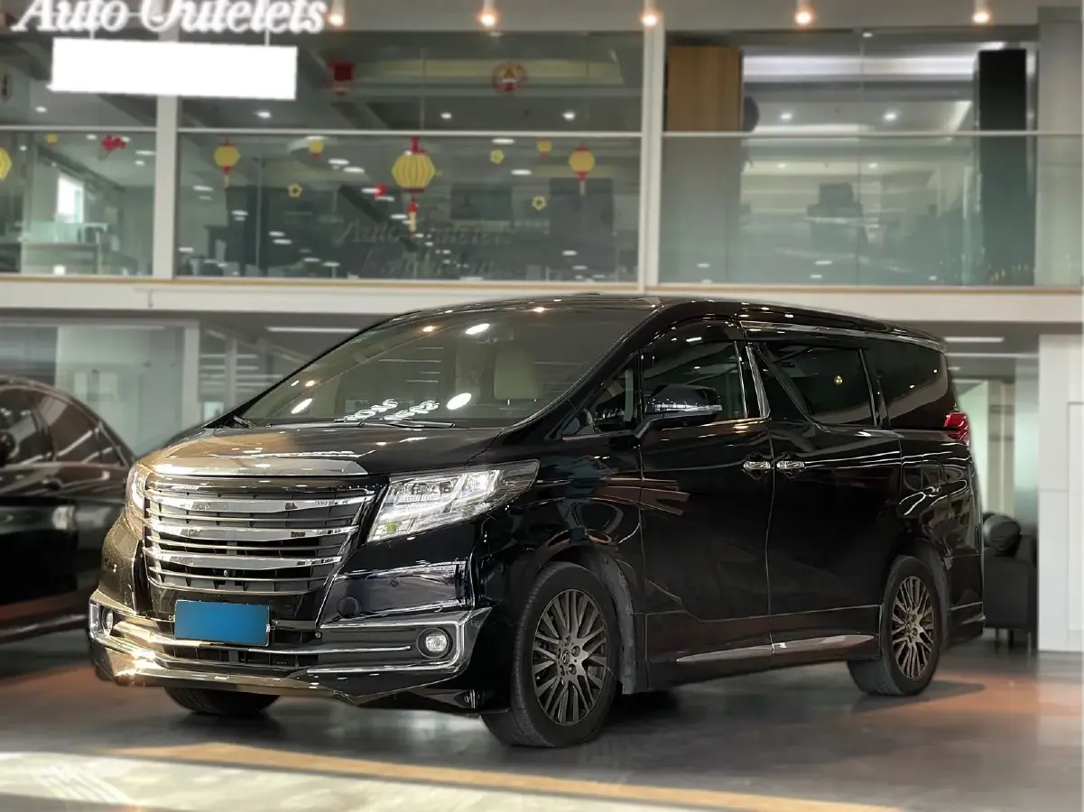 2015 Toyota Alphard 3.5L 275HP V6 6AT