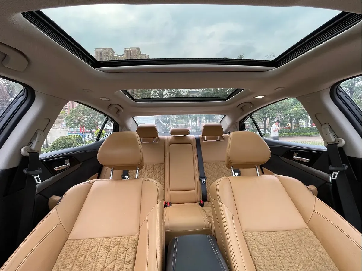 2016 Nissan Maxima 2.5L 186HP L4 CVT,autocango,china used car exporter,china ev exporter,chinese used car exporter,chinese used ev exporter