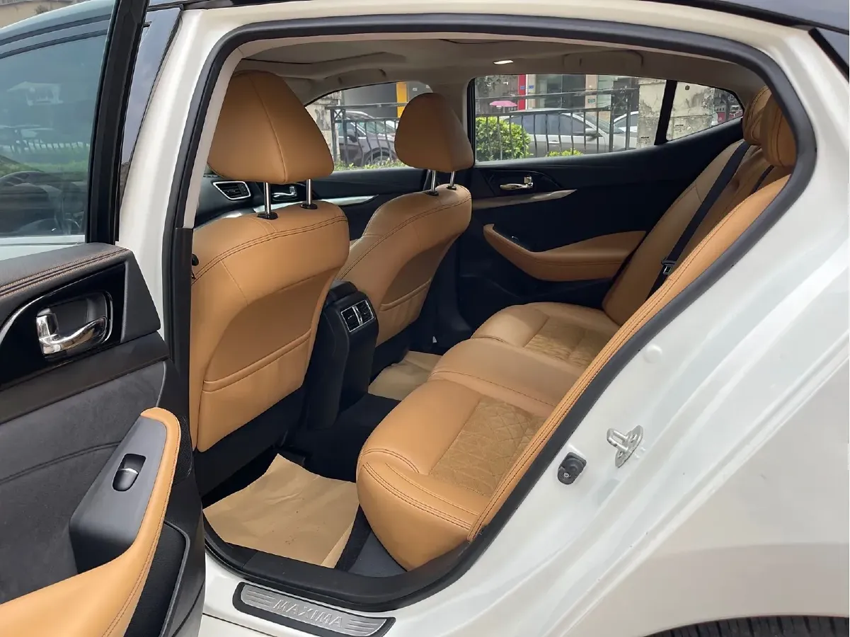 2016 Nissan Maxima 2.5L 186HP L4 CVT,autocango,china used car exporter,china ev exporter,chinese used car exporter,chinese used ev exporter