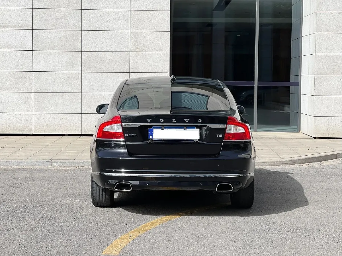 2015 Volvo S80L 2.0T 214HP L5 6AT,autocango,china used car exporter,china ev exporter,chinese used car exporter,chinese used ev exporter