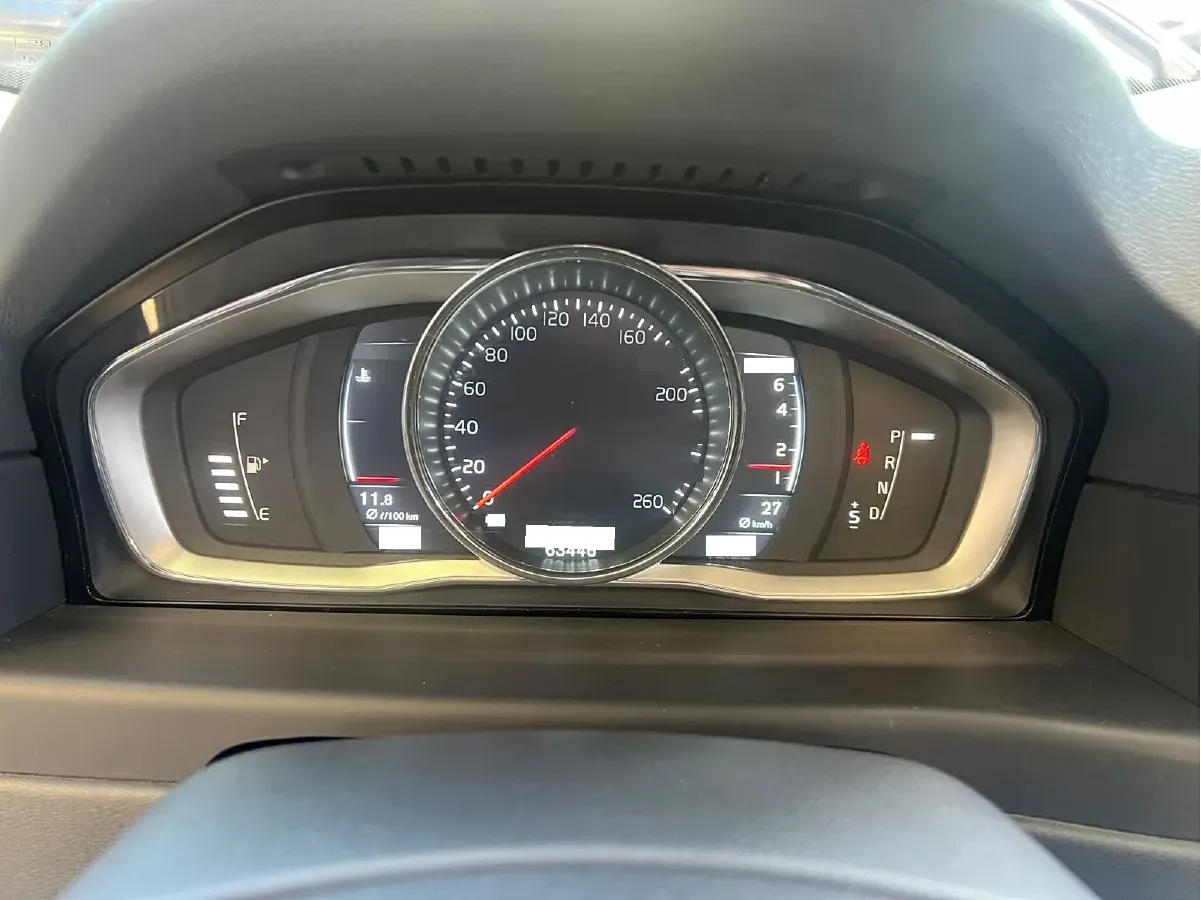 2015 Volvo S80L 2.0T 214HP L5 6AT,autocango,china used car exporter,china ev exporter,chinese used car exporter,chinese used ev exporter