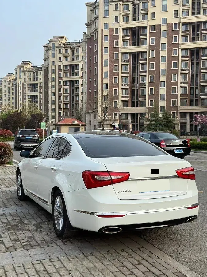 2013 Kia Cadenza 2.4L 180HP L4 6AT,autocango,china used car exporter,china ev exporter,chinese used car exporter,chinese used ev exporter
