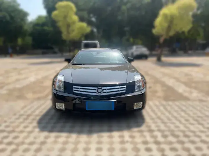 2005 Cadillac XLR 4.6L 320HP V8 6AT