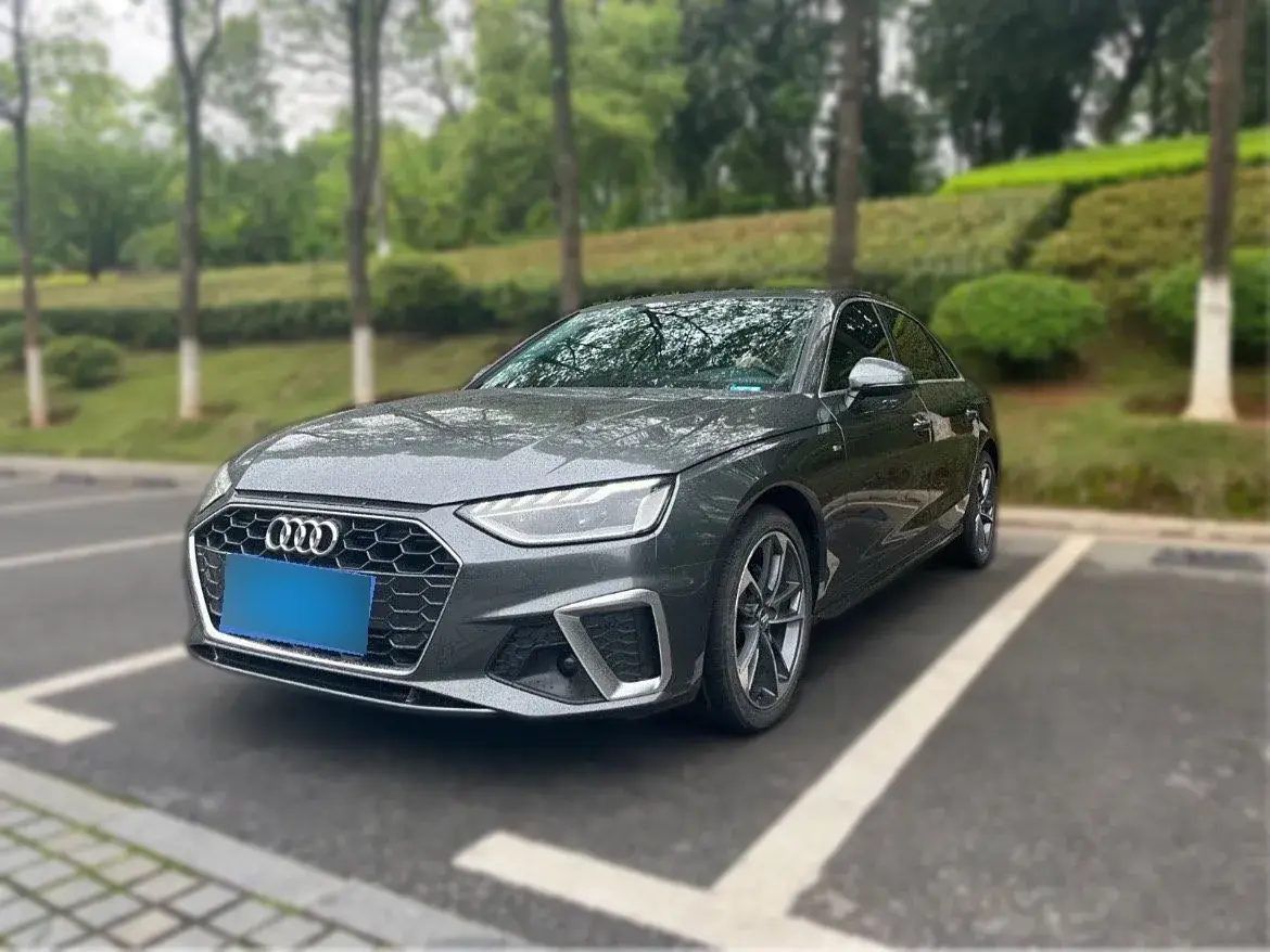 2020 Audi A4L 2.0T 190HP L4 7DCT