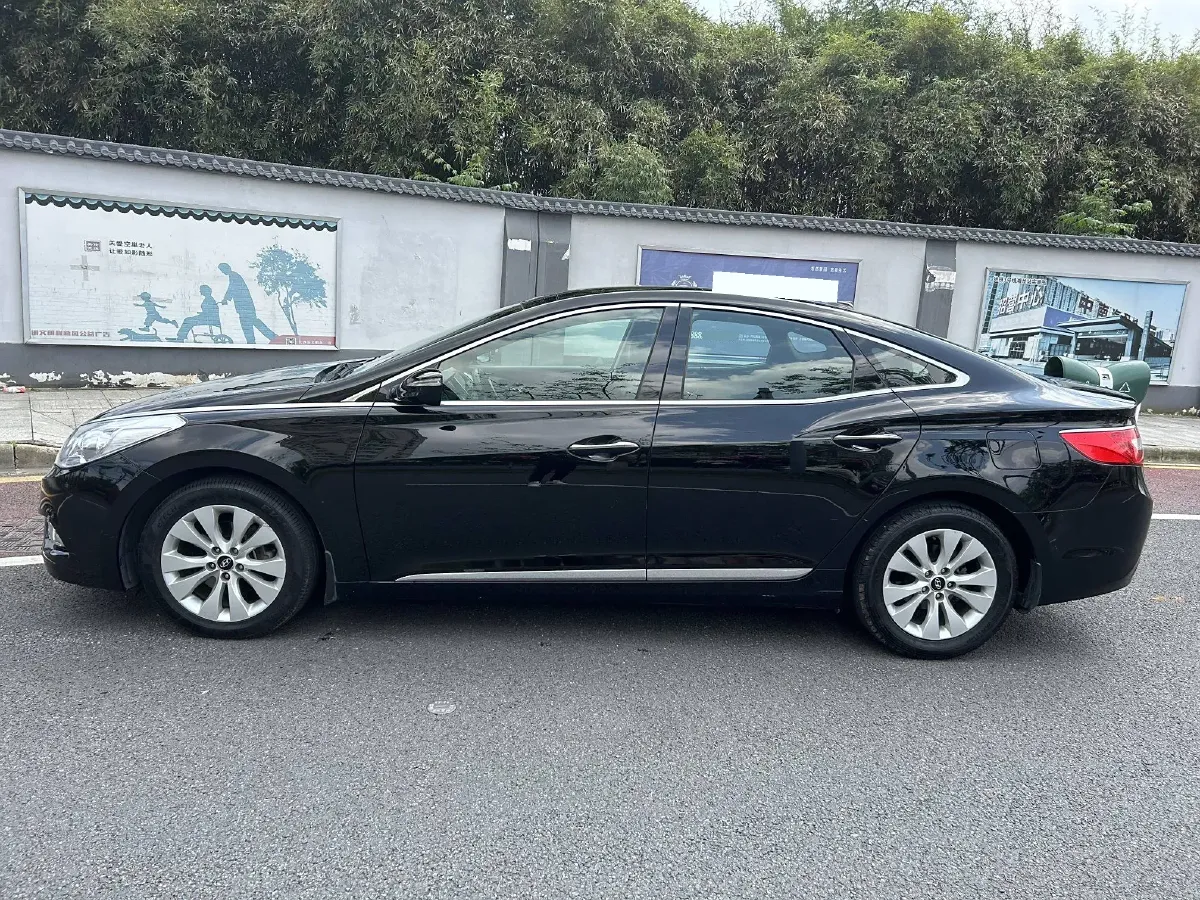 2011 Hyundai Azera 2.4L 180HP L4 6AT,autocango,china used car exporter,china ev exporter,chinese used car exporter,chinese used ev exporter