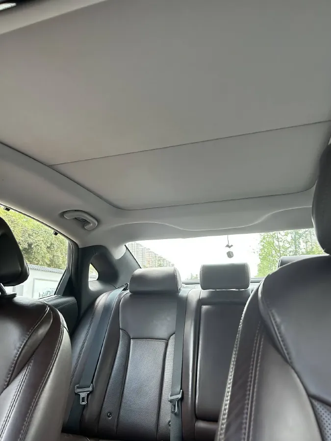 2011 Hyundai Azera 2.4L 180HP L4 6AT,autocango,china used car exporter,china ev exporter,chinese used car exporter,chinese used ev exporter