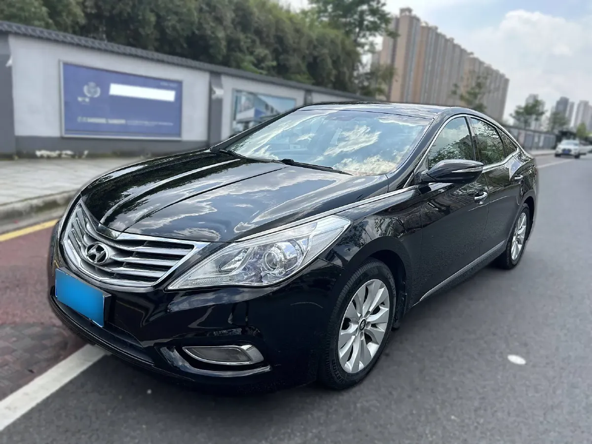 2011 Hyundai Azera 2.4L 180HP L4 6AT,autocango,china used car exporter,china ev exporter,chinese used car exporter,chinese used ev exporter