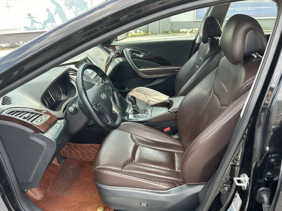 2011 Hyundai Azera 2.4L 180HP L4 6AT,autocango,china used car exporter,china ev exporter,chinese used car exporter,chinese used ev exporter