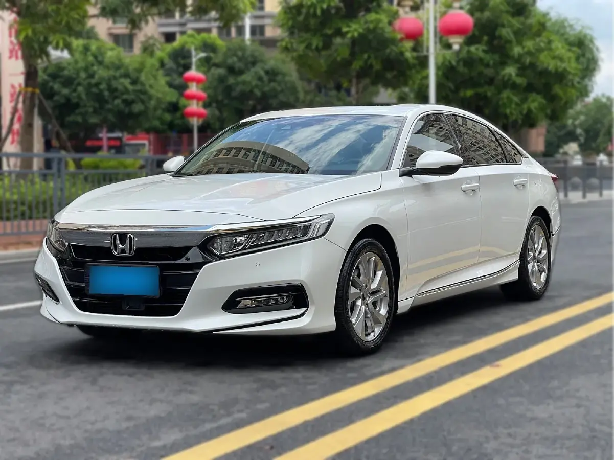 2018 Honda Accord 1.5T 194HP L4 CVT
