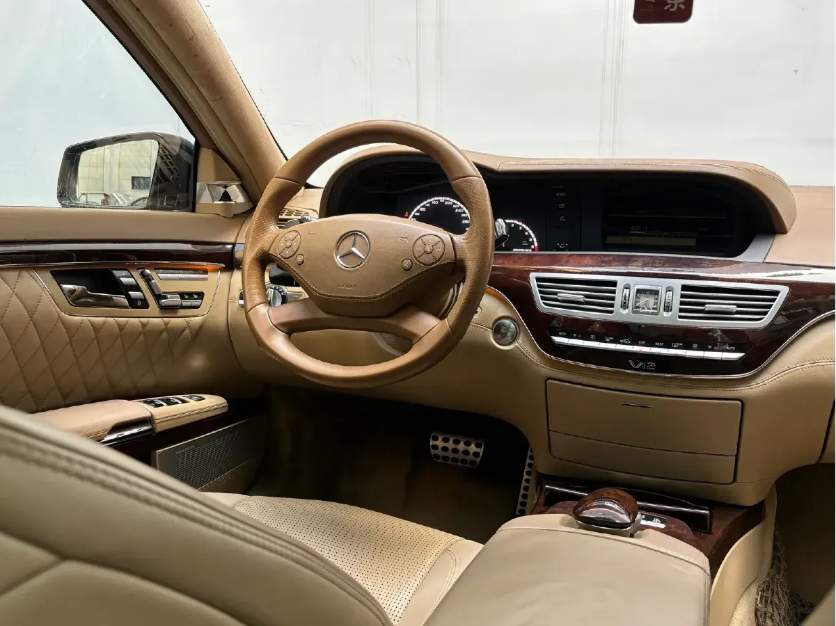 2010 Mercedes-Benz S AMG 6.0T 612HP V12 5AT,autocango,china used car exporter,china ev exporter,chinese used car exporter,chinese used ev exporter