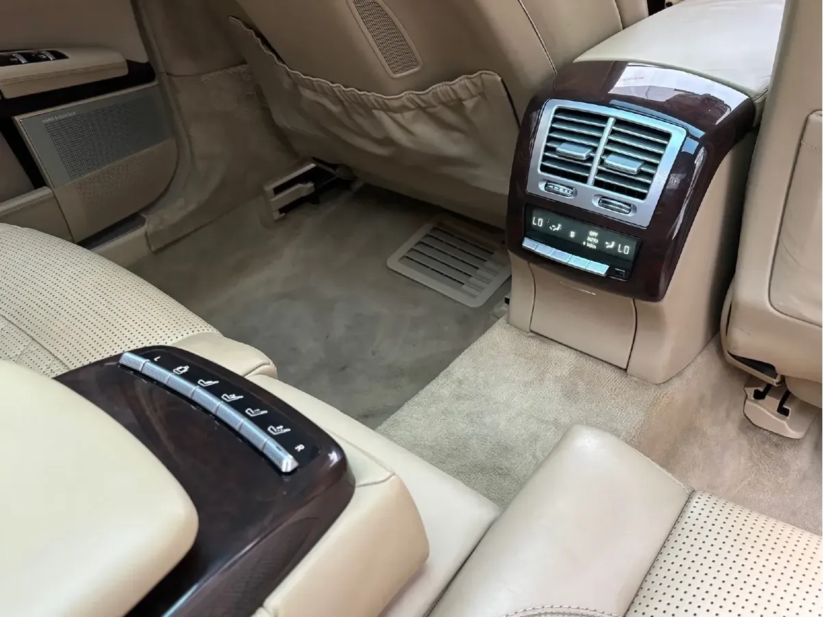 2010 Mercedes-Benz S AMG 6.0T 612HP V12 5AT,autocango,china used car exporter,china ev exporter,chinese used car exporter,chinese used ev exporter