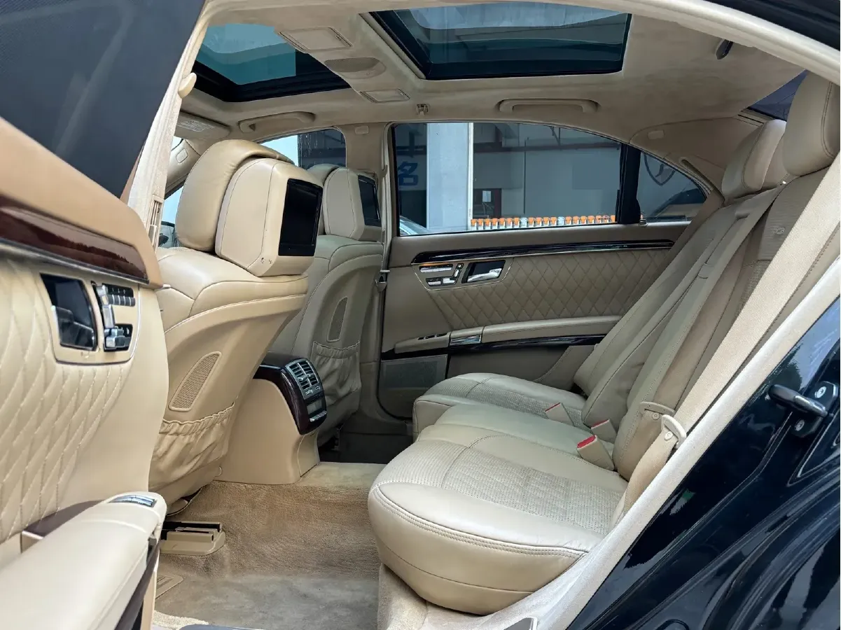 2010 Mercedes-Benz S AMG 6.0T 612HP V12 5AT,autocango,china used car exporter,china ev exporter,chinese used car exporter,chinese used ev exporter