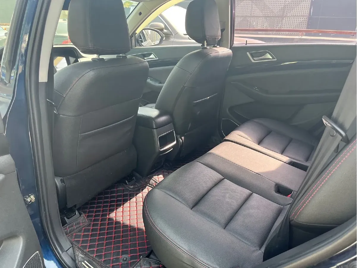 2015 Leopaard CS10 2.0T 177HP L4 6MT,autocango,china used car exporter,china ev exporter,chinese used car exporter,chinese used ev exporter