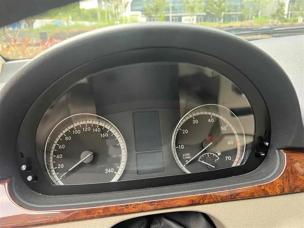 2013 Mercedes-Benz Viano 3.0L 224HP V6 5AT,autocango,china used car exporter,china ev exporter,chinese used car exporter,chinese used ev exporter