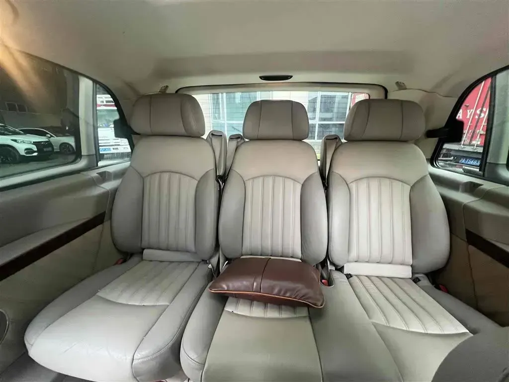 2013 Mercedes-Benz Viano 3.0L 224HP V6 5AT,autocango,china used car exporter,china ev exporter,chinese used car exporter,chinese used ev exporter