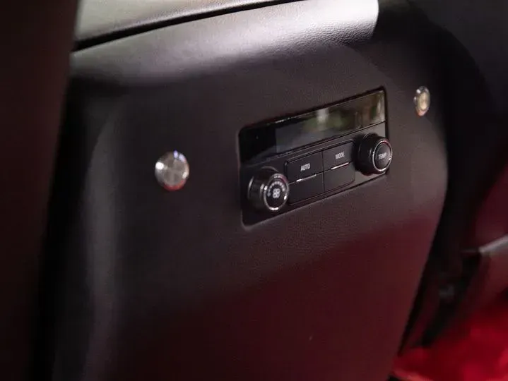 2016 The Durant Guild YUKON 5.3L 355HP V8 6AT,autocango,china used car exporter,china ev exporter,chinese used car exporter,chinese used ev exporter