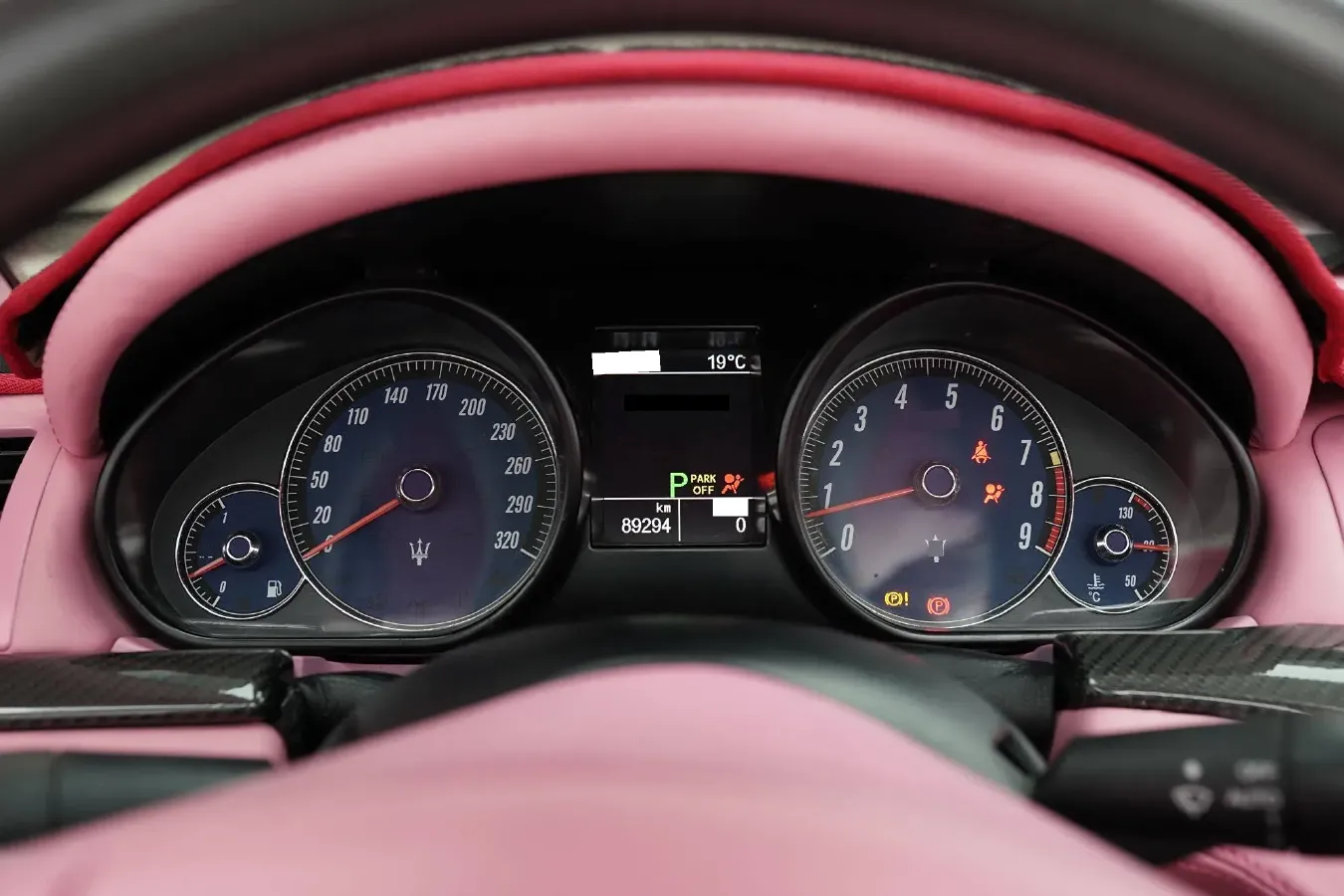 2010 Maserati GranCabrio 4.7L 439HP V8 6AT,autocango,china used car exporter,china ev exporter,chinese used car exporter,chinese used ev exporter