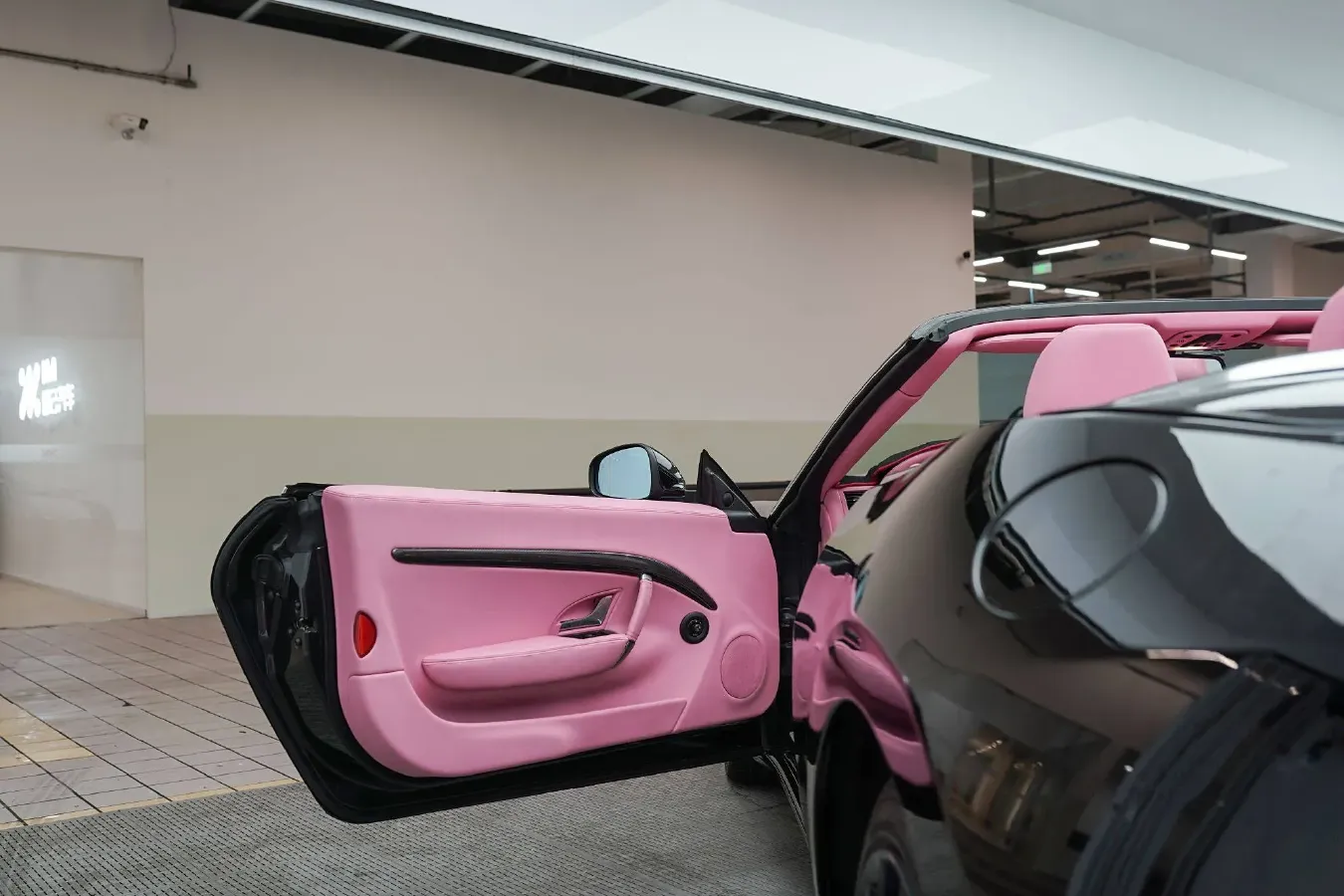 2010 Maserati GranCabrio 4.7L 439HP V8 6AT,autocango,china used car exporter,china ev exporter,chinese used car exporter,chinese used ev exporter