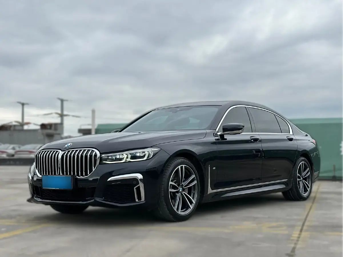 2019 BMW 7 Series 2.0T 265HP L4 8AT