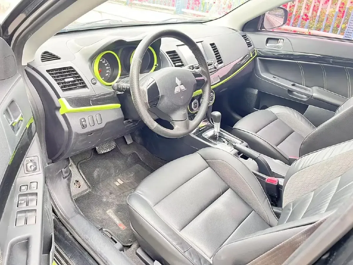 2015 Mitsubishi Lancer EX 1.8L 136HP L4 CVT,autocango,china used car exporter,china ev exporter,chinese used car exporter,chinese used ev exporter
