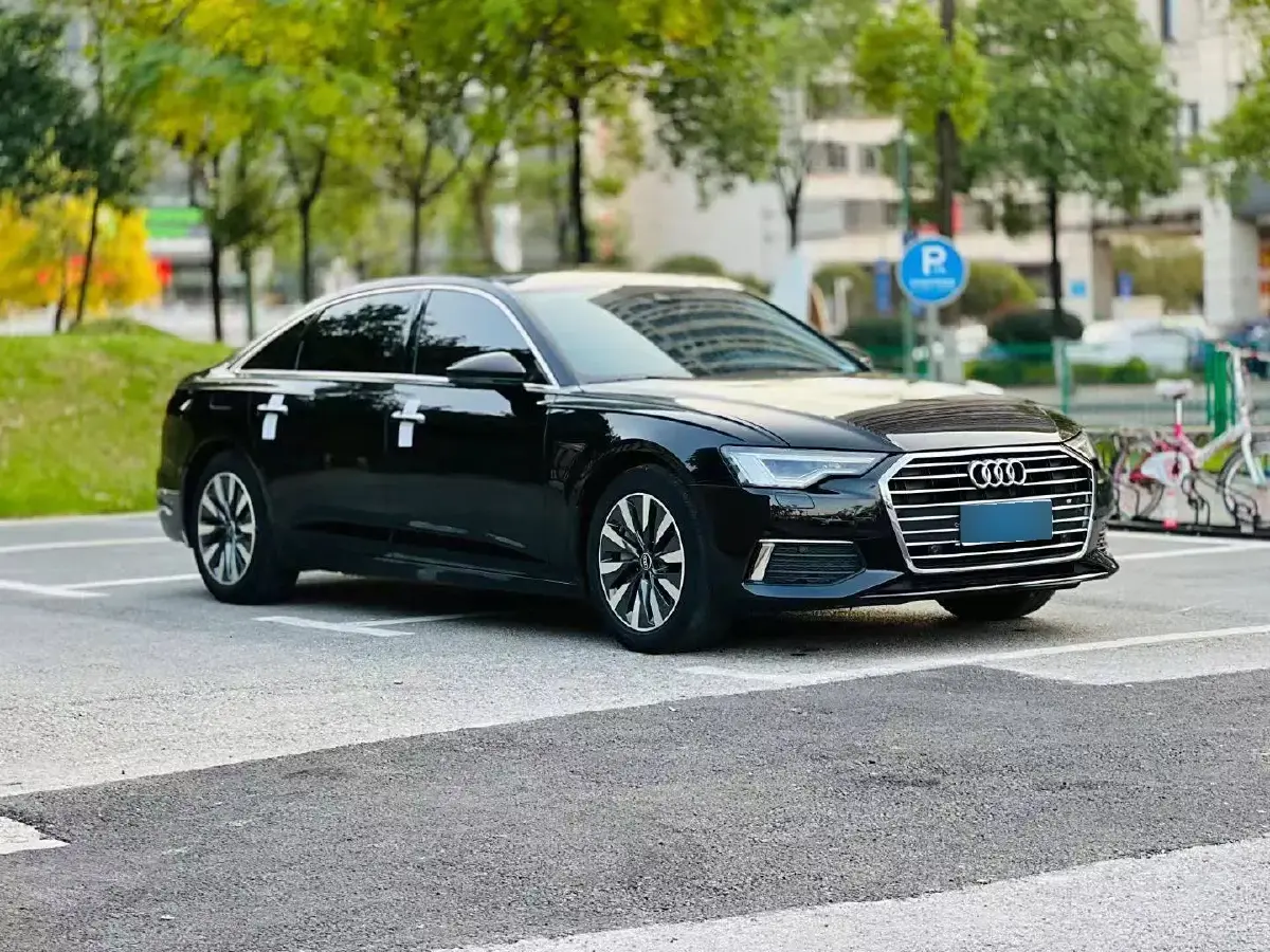 2020 Audi A6L 2.0T 190HP L4 7DCT