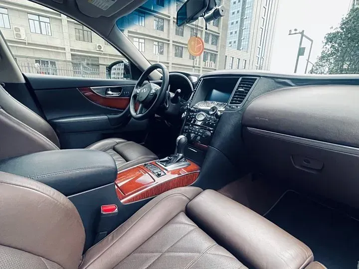 2009 Infiniti FX 5.0L 390HP V8 7AT,autocango,china used car exporter,china ev exporter,chinese used car exporter,chinese used ev exporter