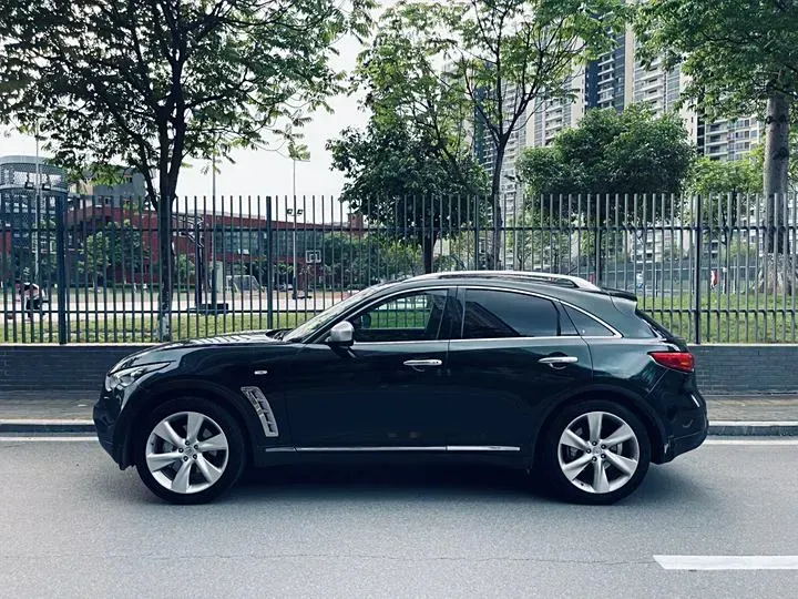 2009 Infiniti FX 5.0L 390HP V8 7AT,autocango,china used car exporter,china ev exporter,chinese used car exporter,chinese used ev exporter