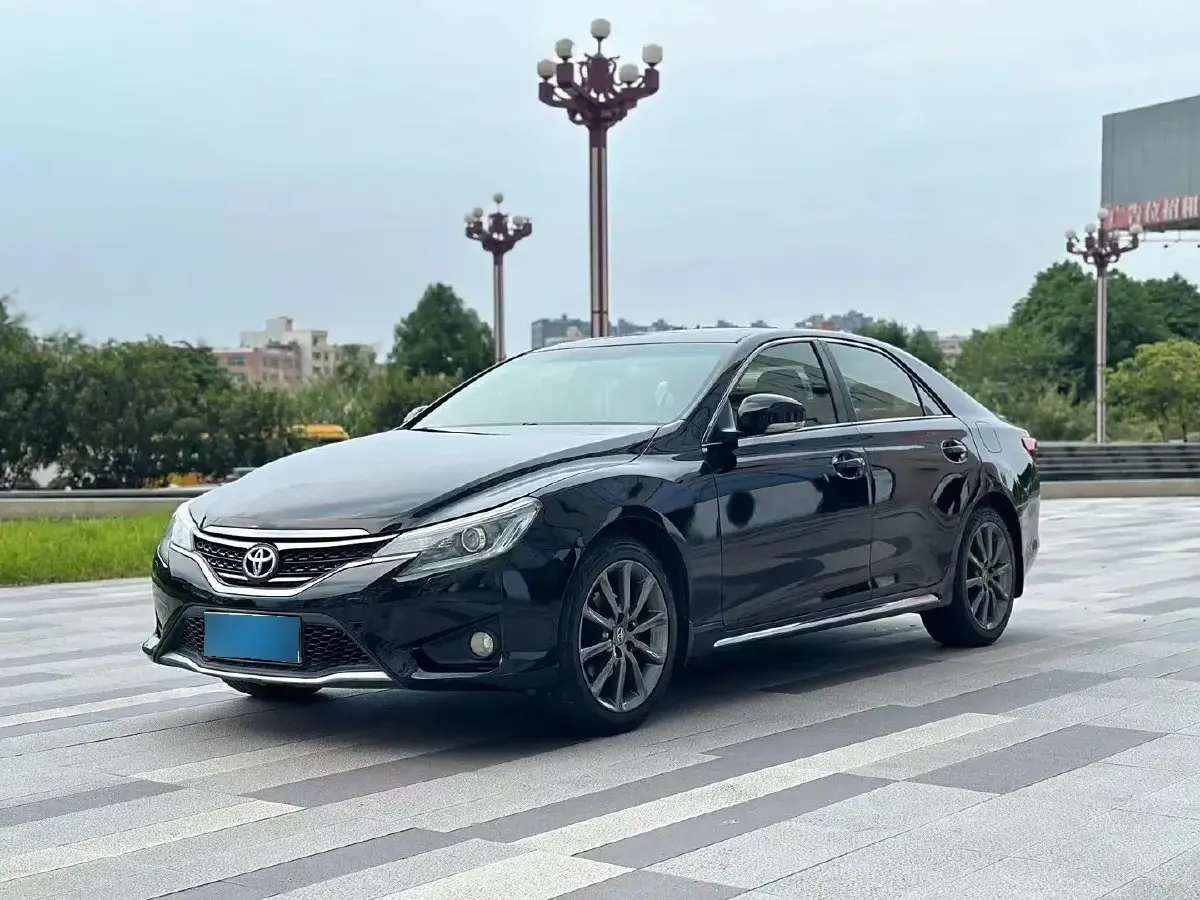 2013 Toyota Reiz 2.5L 193HP V6 6AT