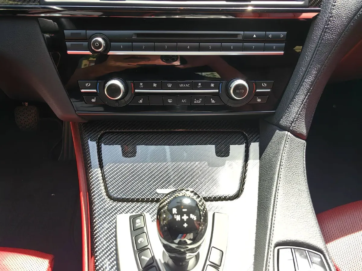 2015 BMW M6 4.4T 560HP V8 7DCT,autocango,china used car exporter,china ev exporter,chinese used car exporter,chinese used ev exporter