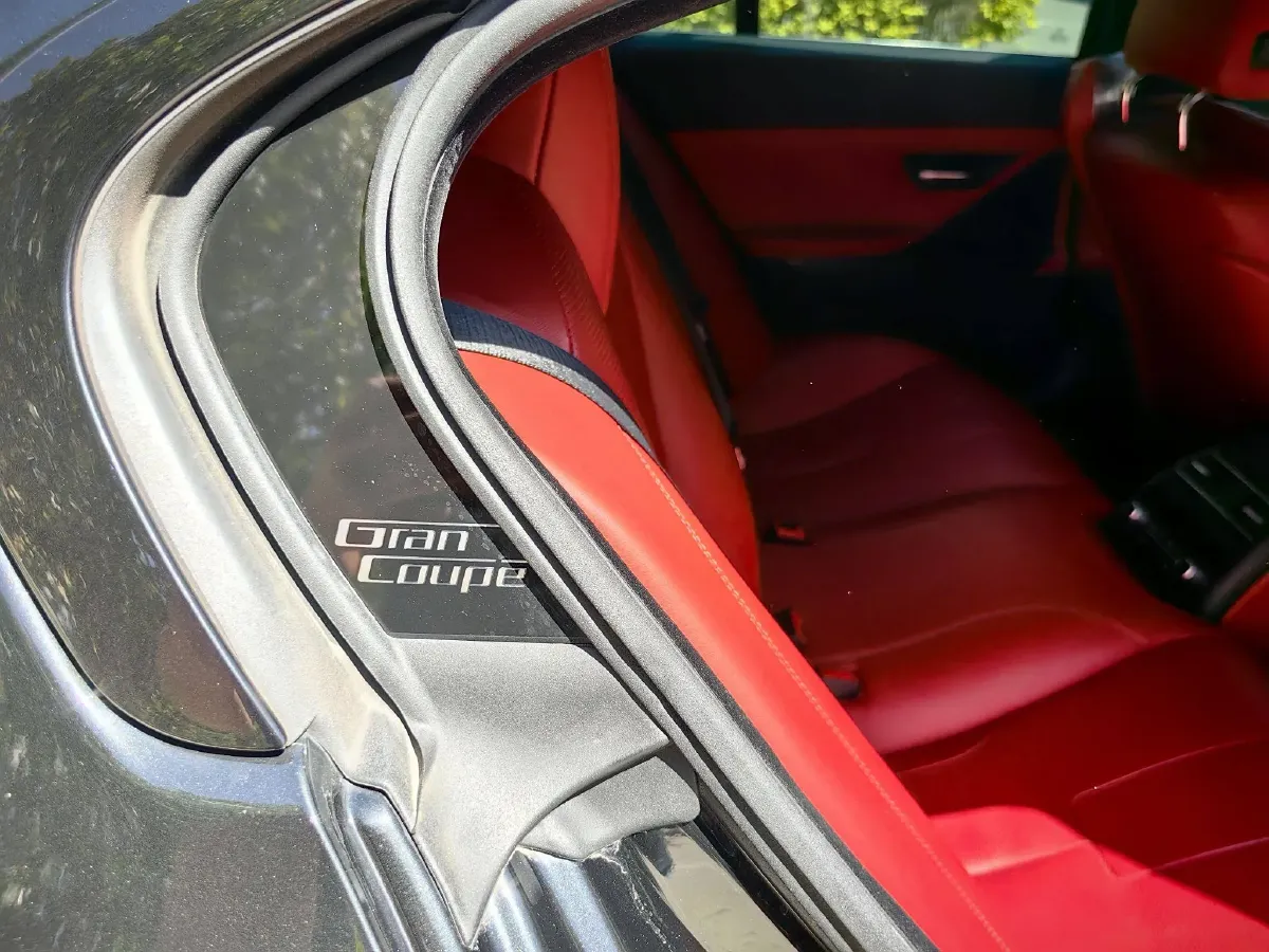 2015 BMW M6 4.4T 560HP V8 7DCT,autocango,china used car exporter,china ev exporter,chinese used car exporter,chinese used ev exporter