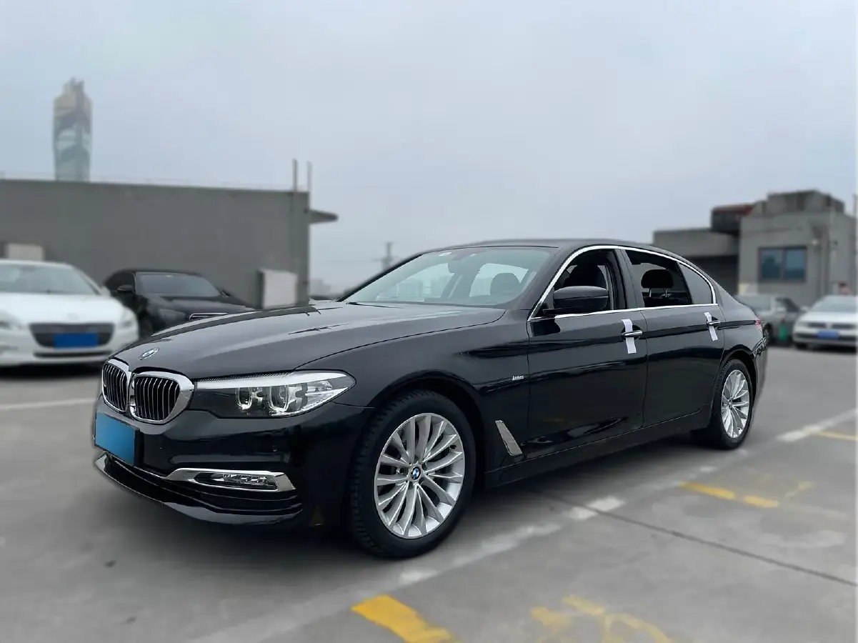 2018 BMW 5 Series 2.0T 184HP L4 8AT