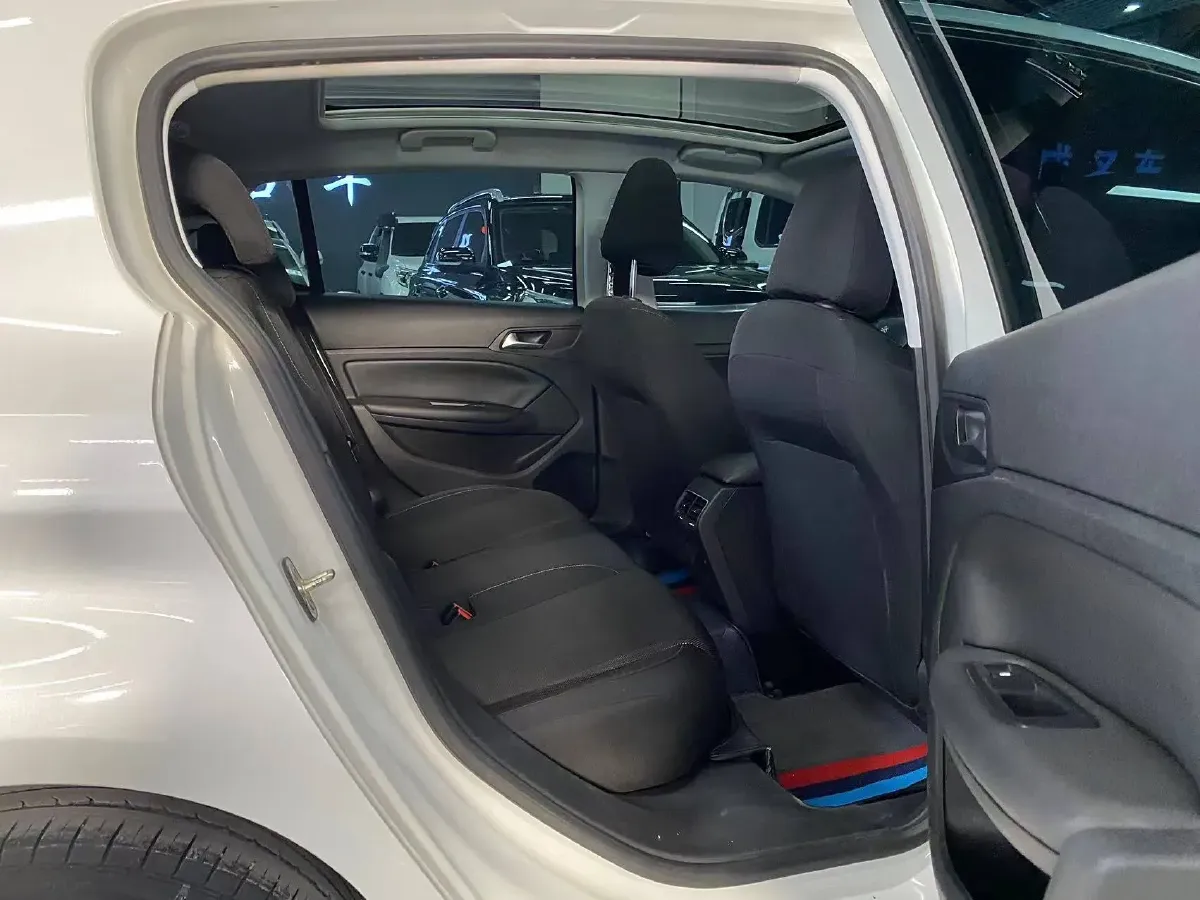 2015 Peugeot 308S 1.6T 167HP L4 6AT,autocango,china used car exporter,china ev exporter,chinese used car exporter,chinese used ev exporter