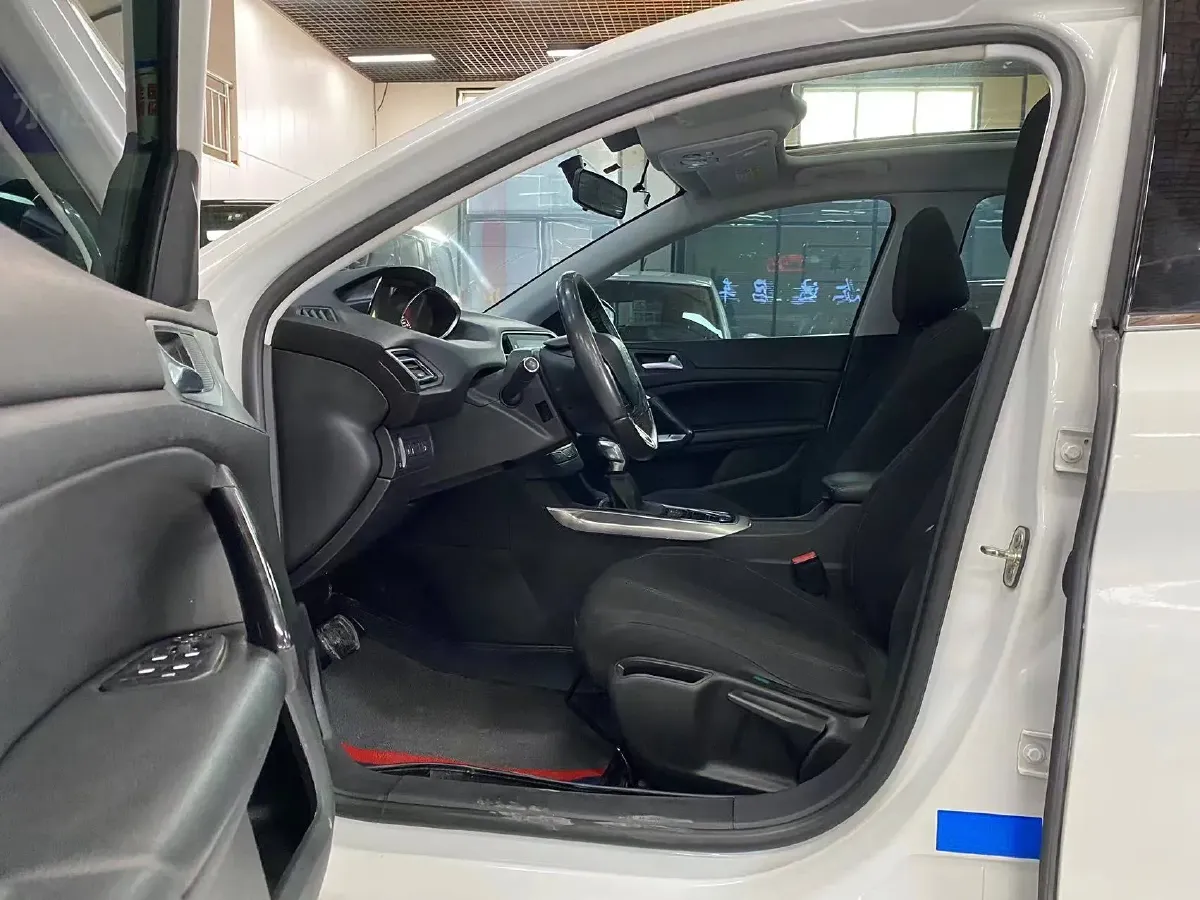 2015 Peugeot 308S 1.6T 167HP L4 6AT,autocango,china used car exporter,china ev exporter,chinese used car exporter,chinese used ev exporter