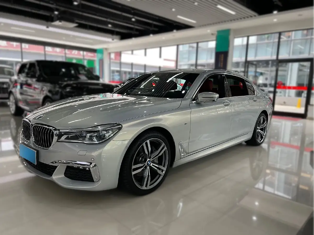 2018 BMW 7 Series 3.0T 326HP L6 8AT