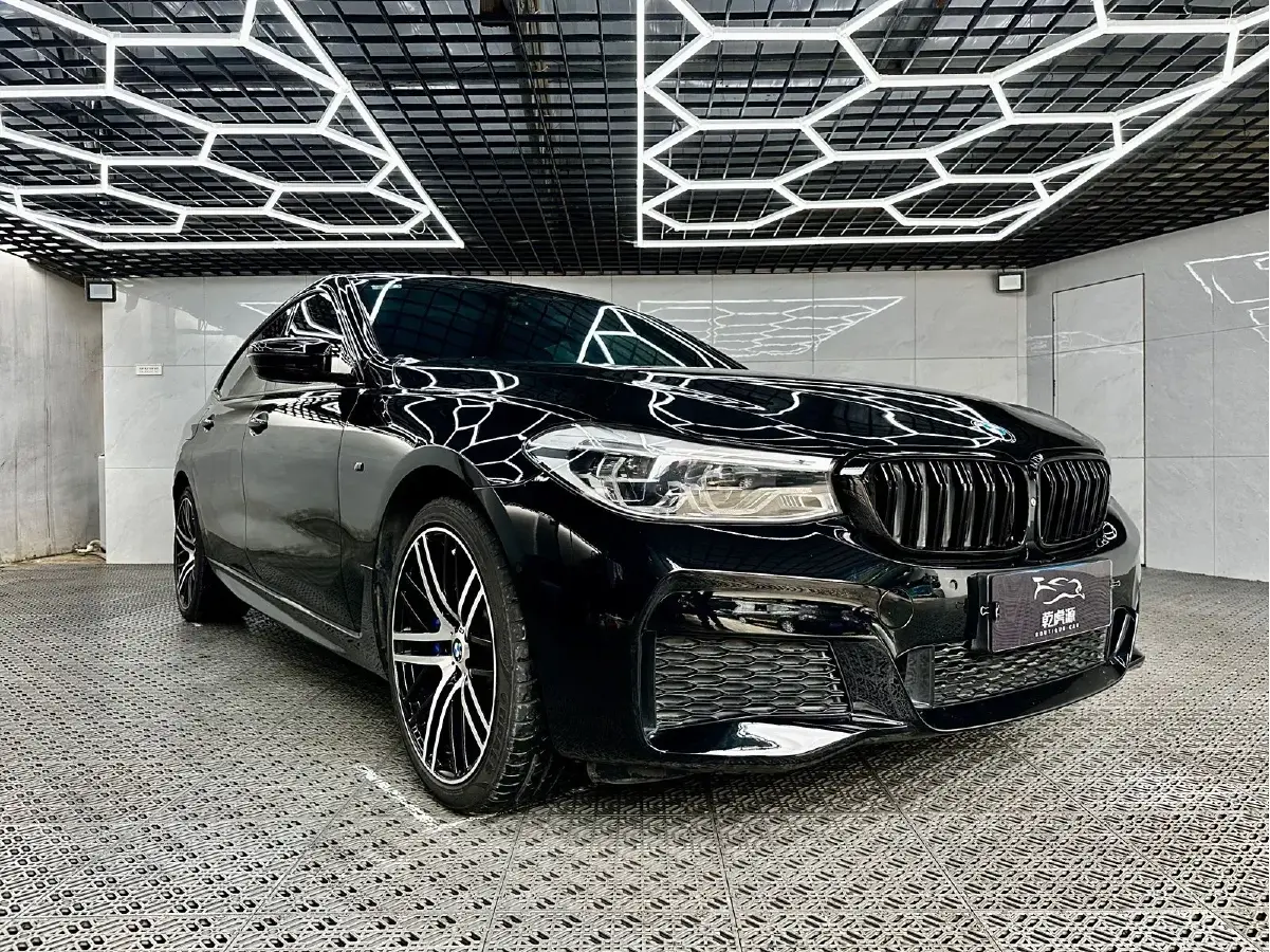 2018 BMW 6 Series GT 3.0T 340HP L6 8AT