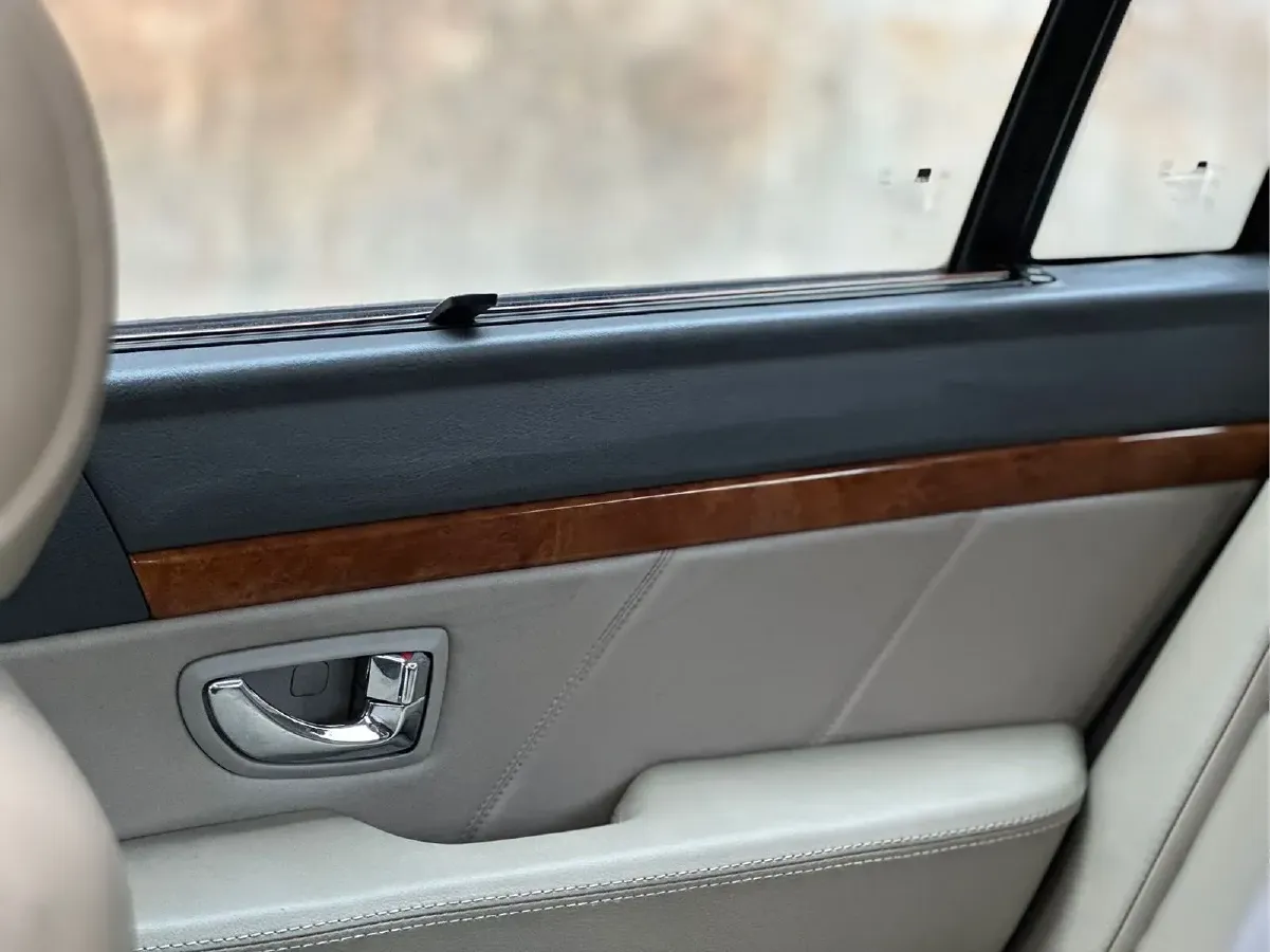 2004 Kia Opirus 3.5L 276HP V6 5AT,autocango,china used car exporter,china ev exporter,chinese used car exporter,chinese used ev exporter