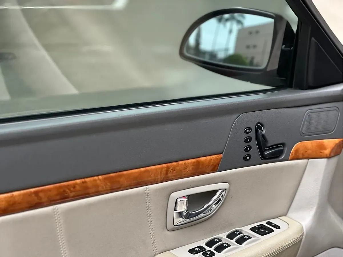 2004 Kia Opirus 3.5L 276HP V6 5AT,autocango,china used car exporter,china ev exporter,chinese used car exporter,chinese used ev exporter