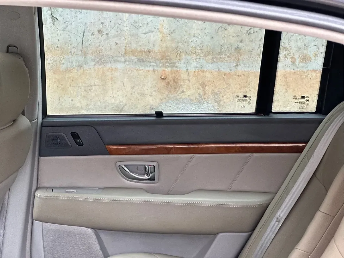 2004 Kia Opirus 3.5L 276HP V6 5AT,autocango,china used car exporter,china ev exporter,chinese used car exporter,chinese used ev exporter