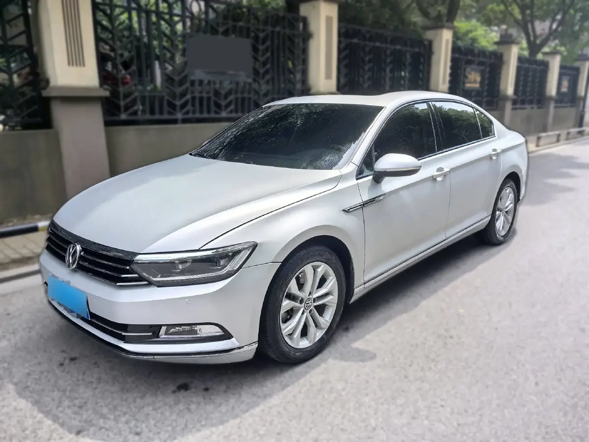 2017 Volkswagen Magotan 1.8T 180HP L4 7DCT
