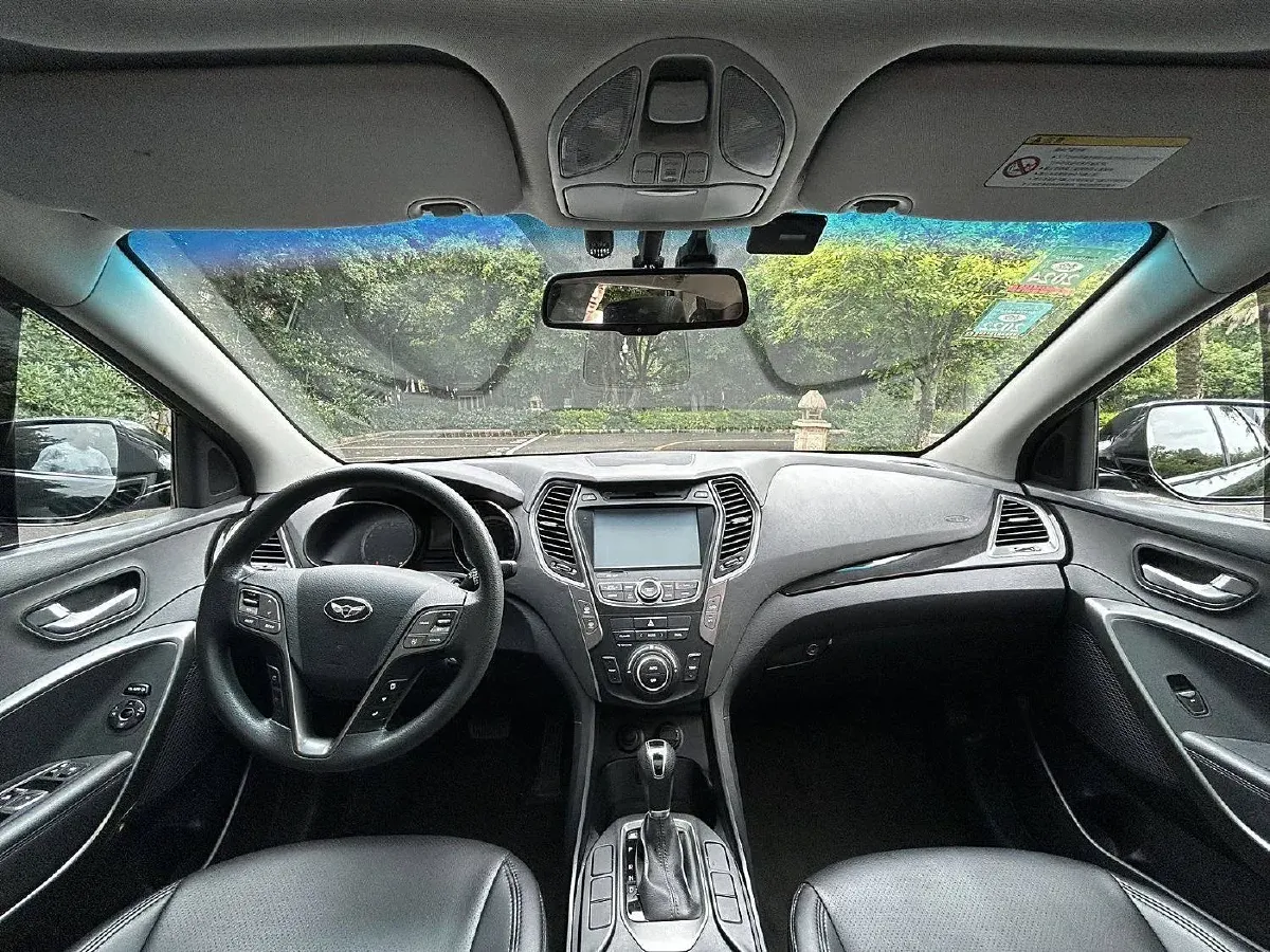 2015 Hyundai Grand SantaFe 2.0T 241HP L4 6AT,autocango,china used car exporter,china ev exporter,chinese used car exporter,chinese used ev exporter