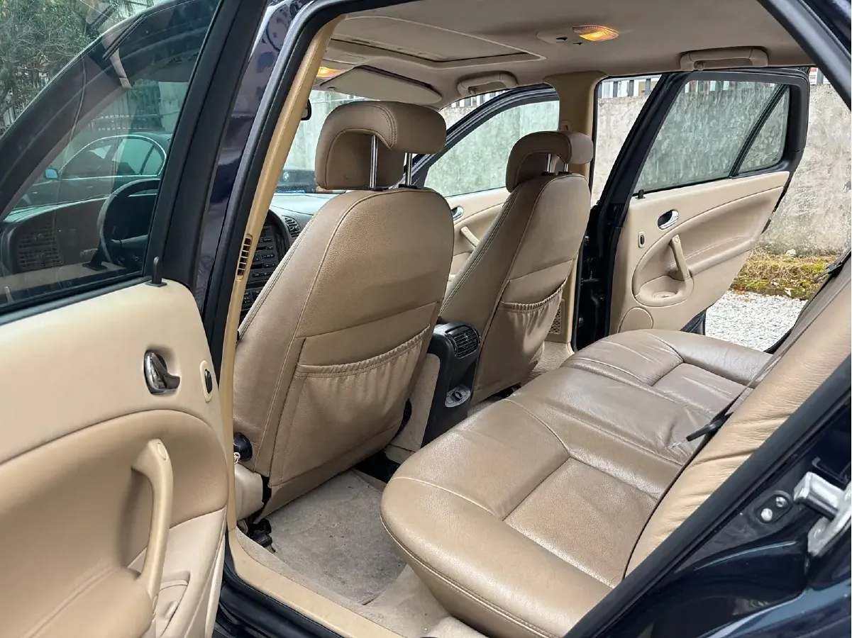 2004 Saab 9-5 2.3T 185HP L4 5AT,autocango,china used car exporter,china ev exporter,chinese used car exporter,chinese used ev exporter