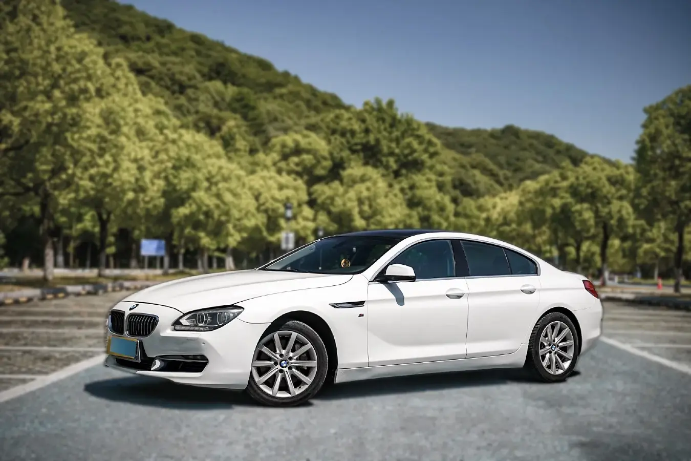 2012 BMW 6 Series 3.0T 320HP L6 8AT