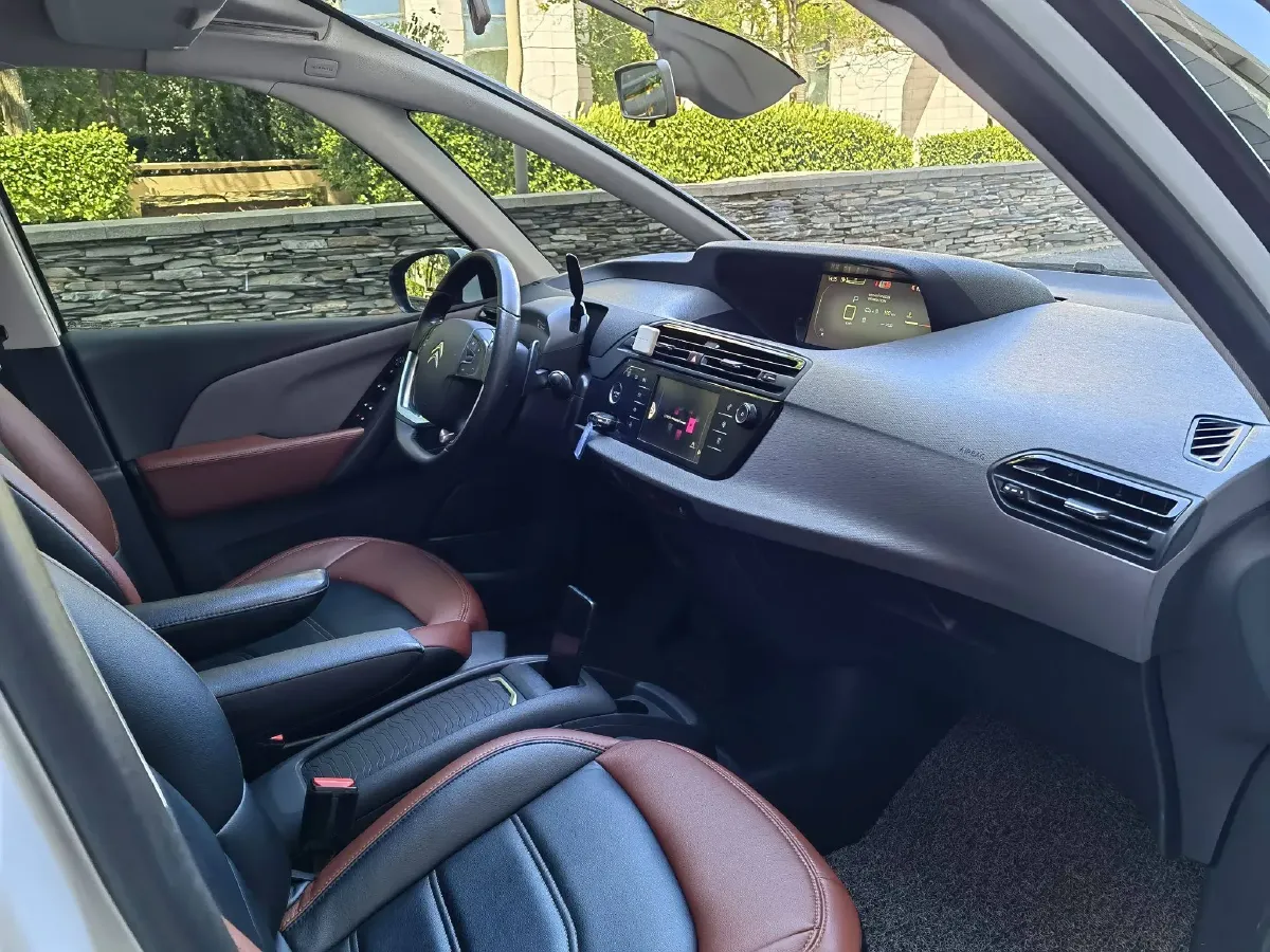 2015 Citroen C4 Picasso 1.6T 165HP L4 6AT,autocango,china used car exporter,china ev exporter,chinese used car exporter,chinese used ev exporter