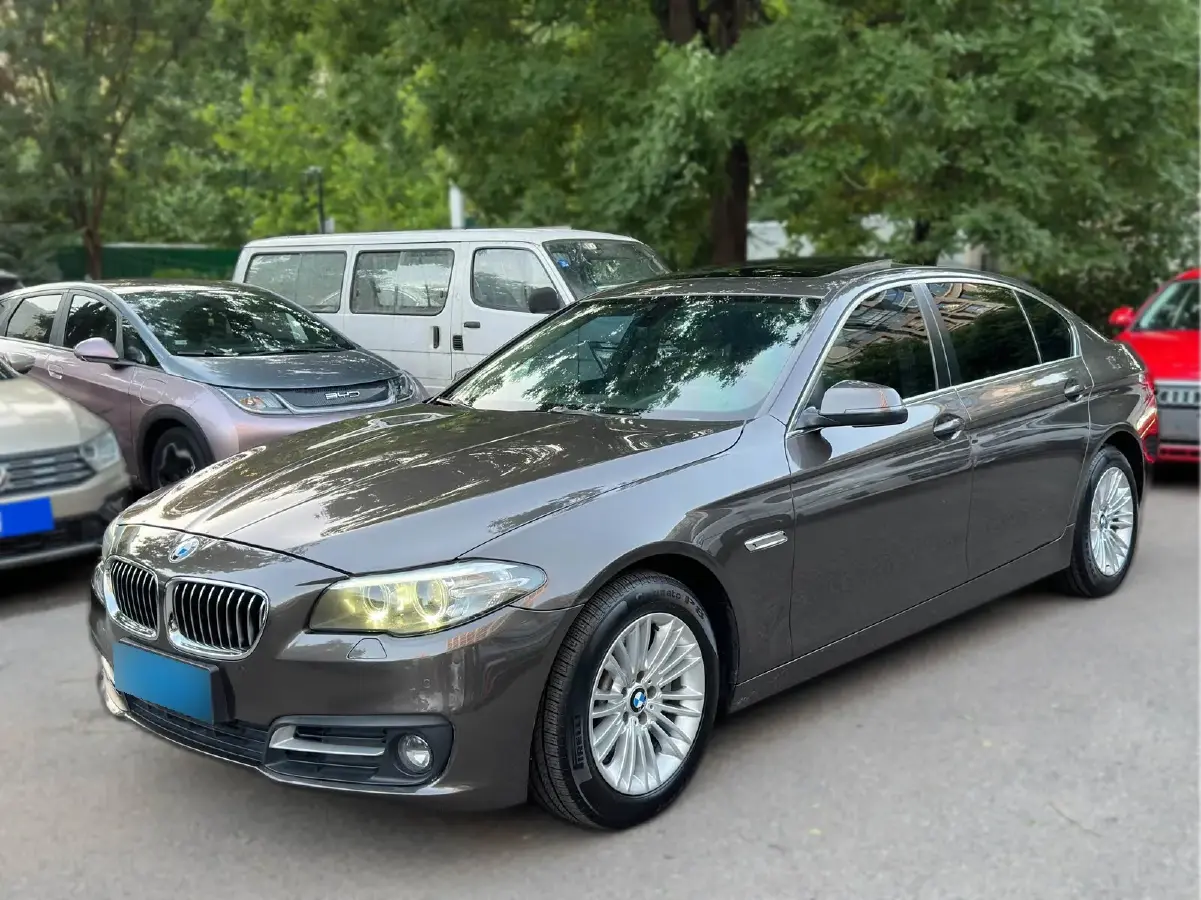 2014 BMW 5 Series 2.0T 218HP L4 8AT